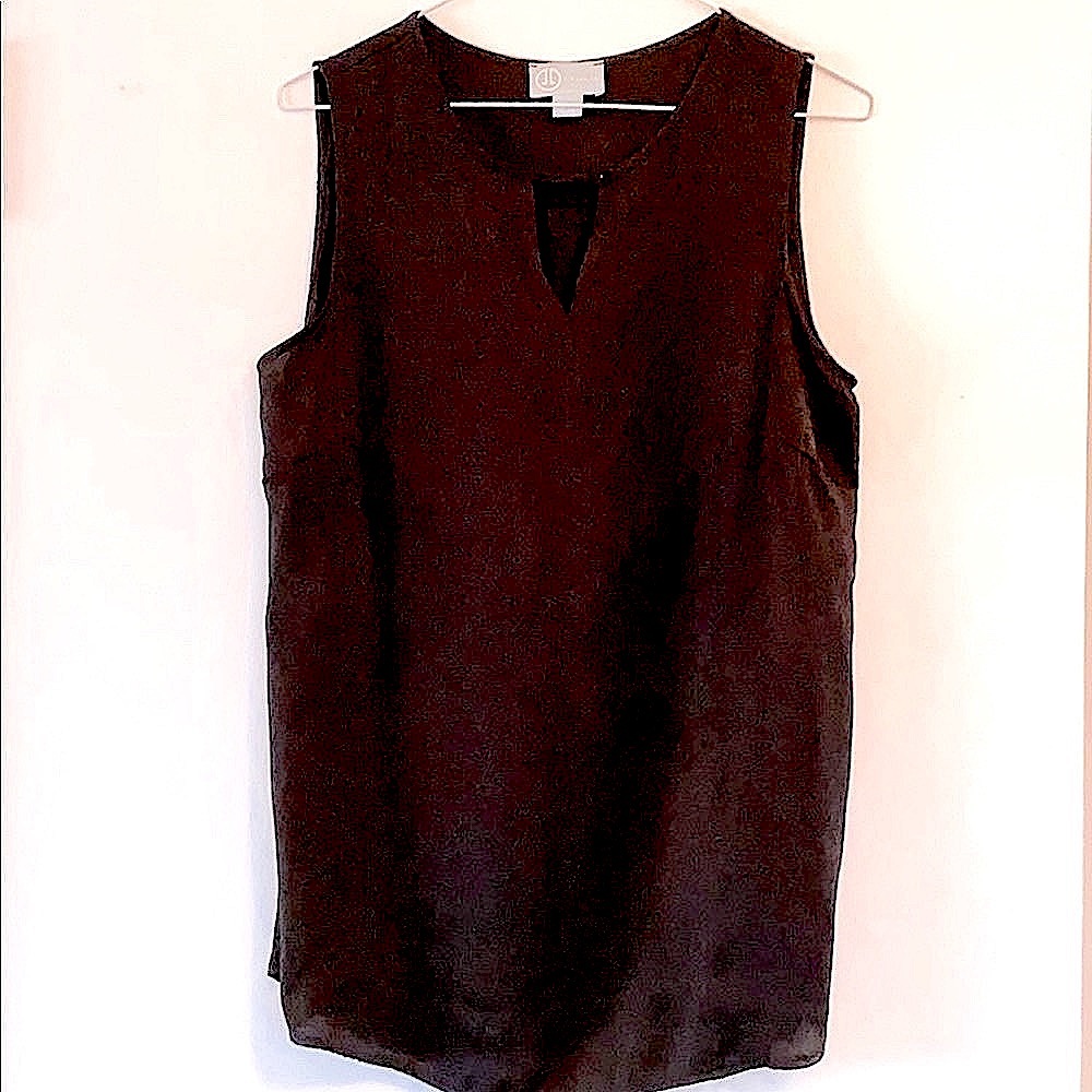 2 for $20 Liz Lange Sleeveless Black Top